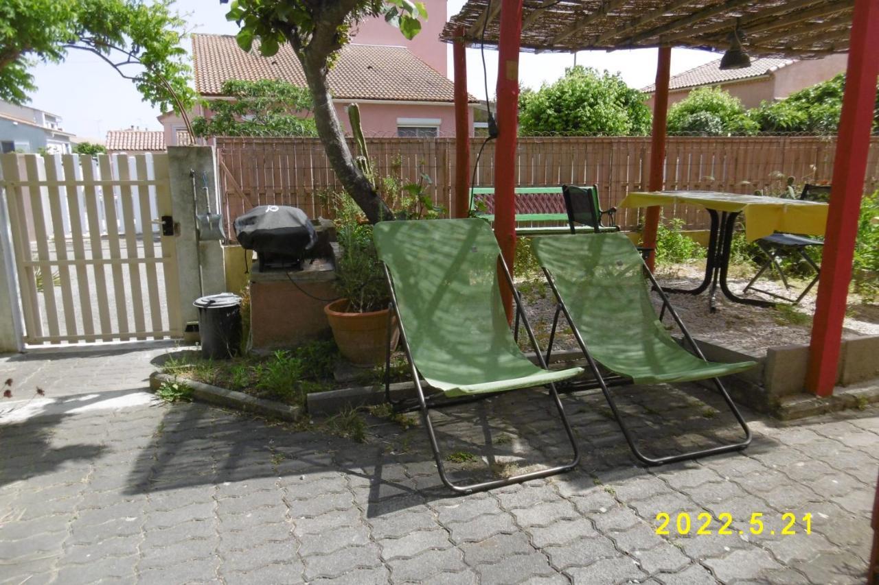 Rez De Chaussee Studio Climatise Dans Villa Aigues-Mortes Dış mekan fotoğraf