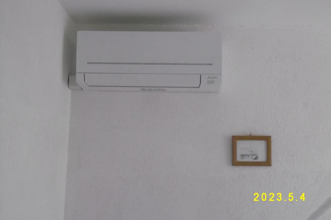 Rez De Chaussee Studio Climatise Dans Villa Aigues-Mortes Dış mekan fotoğraf