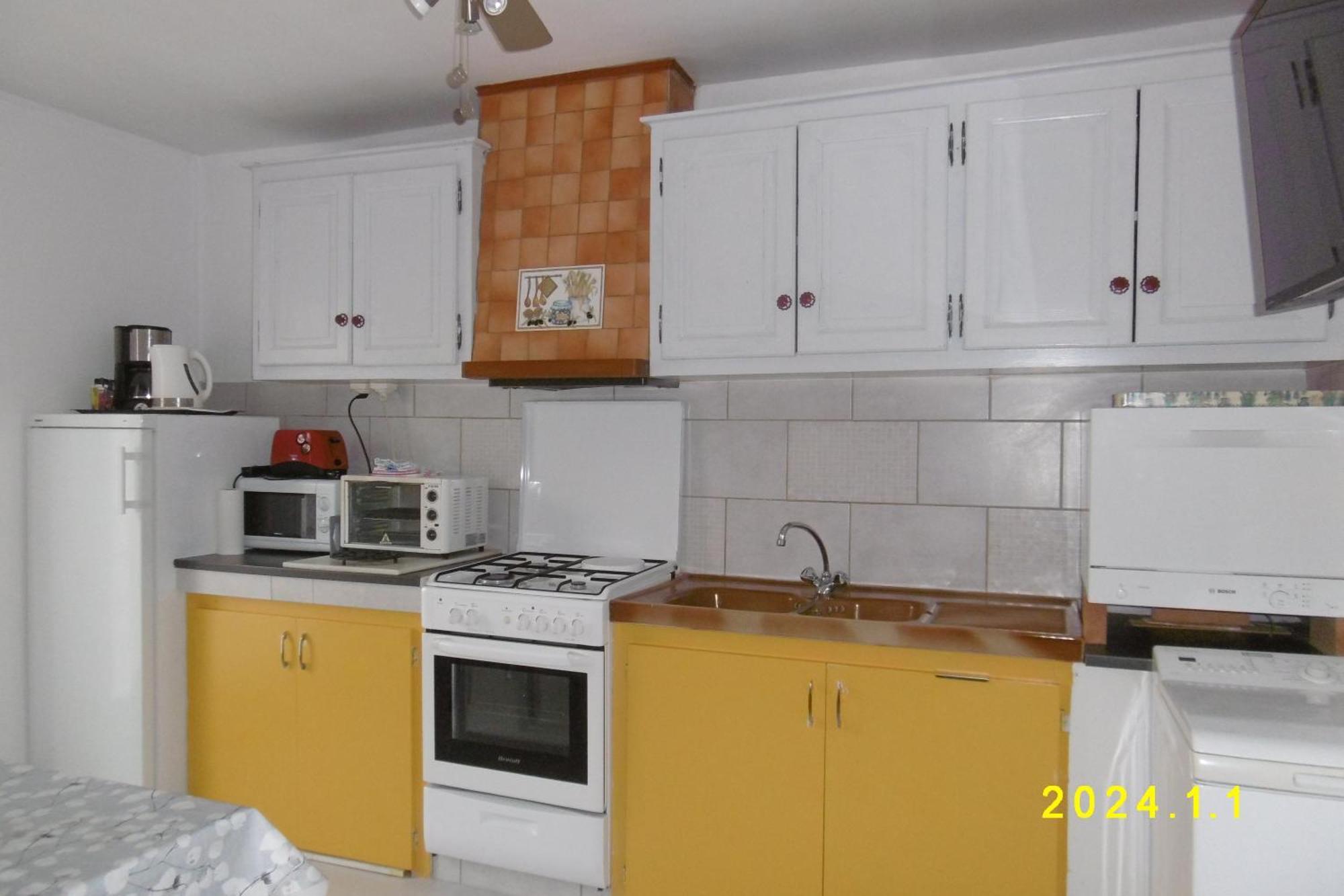 Rez De Chaussee Studio Climatise Dans Villa Aigues-Mortes Dış mekan fotoğraf